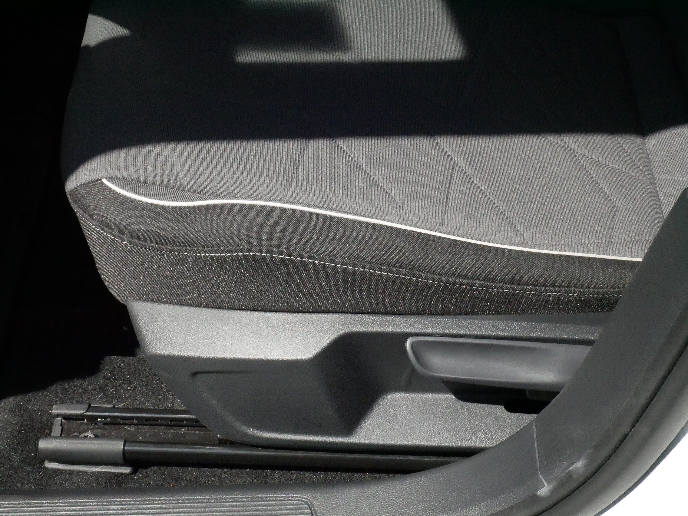 Certified 2025 Volkswagen Jetta Sport FWD image 20