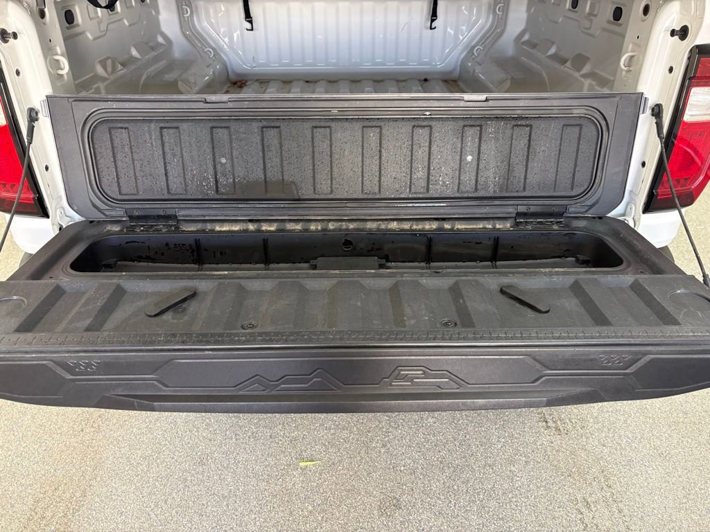 Used 2024 GMC Canyon Elevation w/ Convenience Package image 11