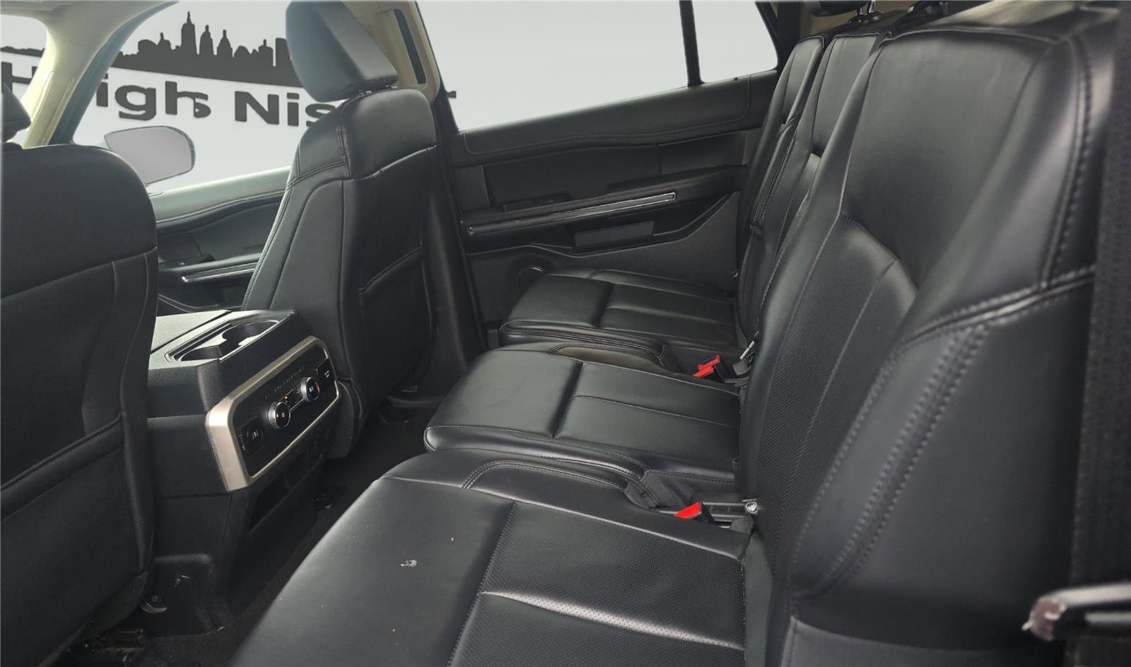 Used 2024 Ford Expedition Max XLT image 16