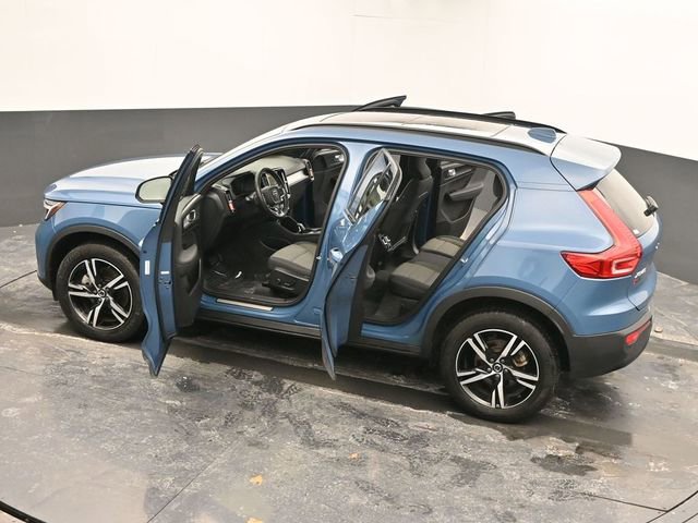 Used 2024 Volvo XC40 B5 Core image 61