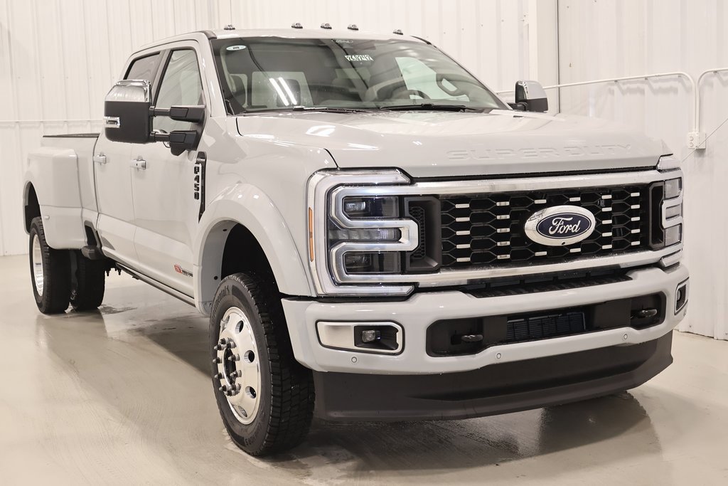 New 2026 Ford F450 Platinum image 2