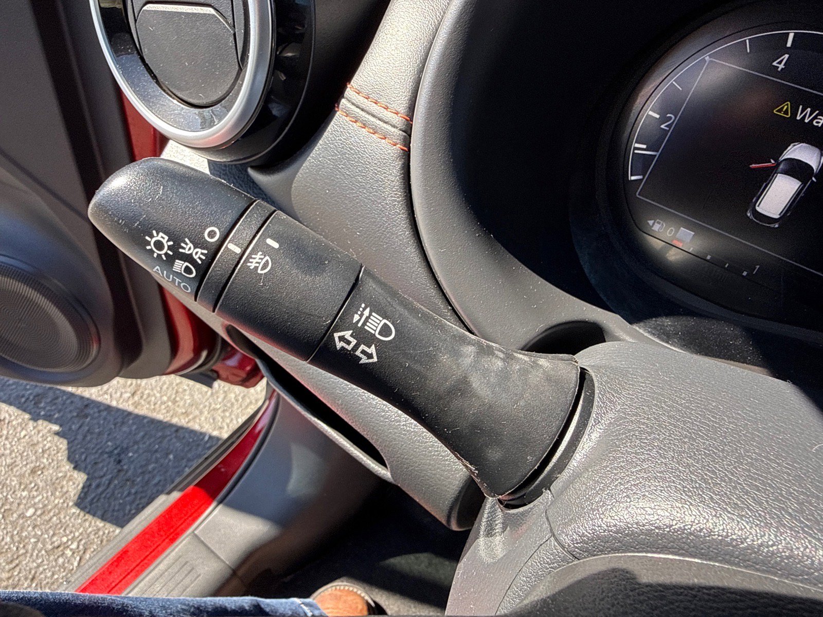 Used 2024 Nissan Kicks SR FWD image 26