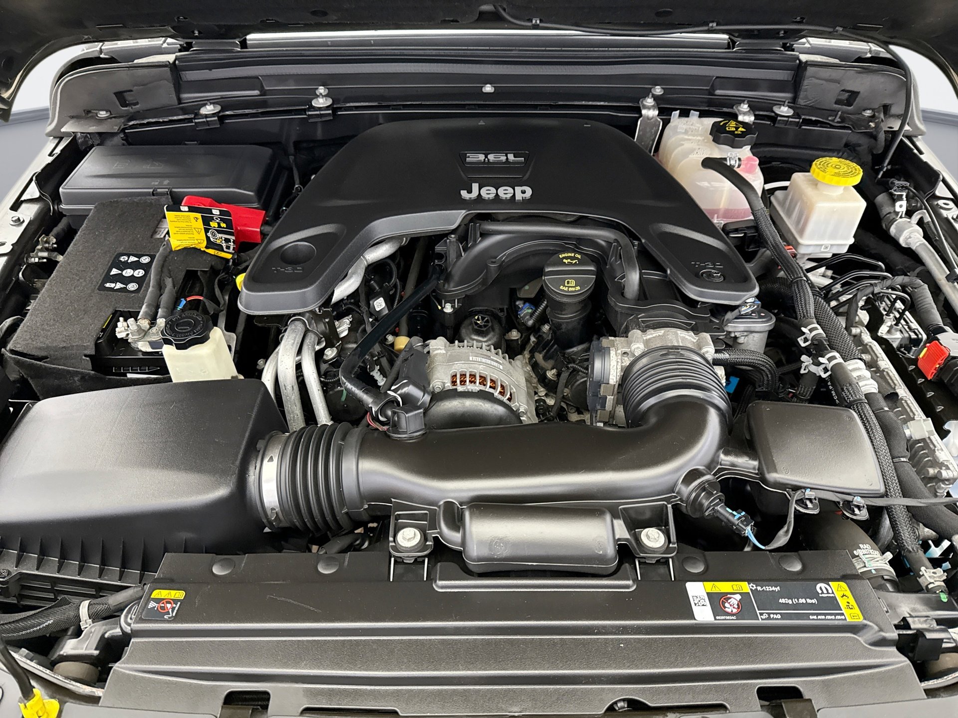 Used 2021 Jeep Gladiator Sport image 20