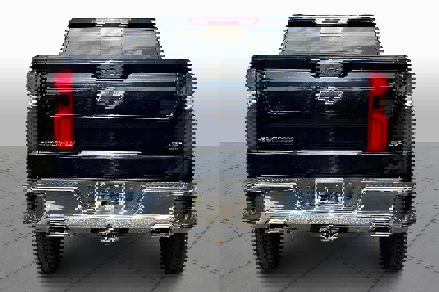 Used 2021 Chevrolet Silverado 1500 LTZ image 4