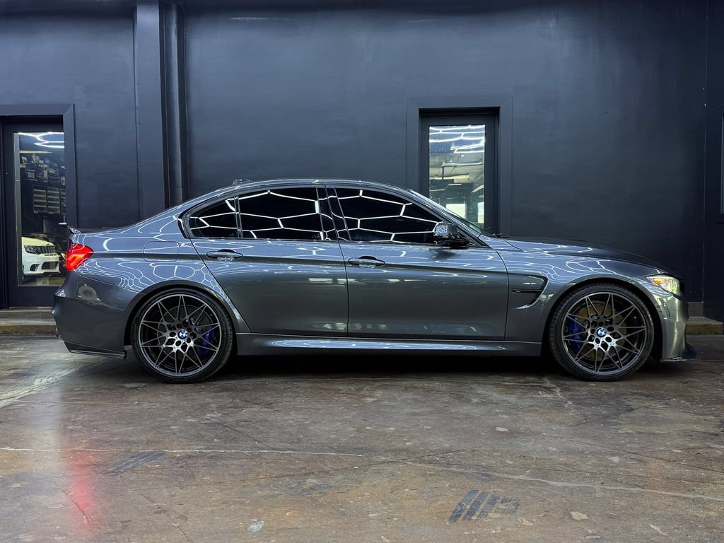 Used 2018 BMW M3 RWD image 10