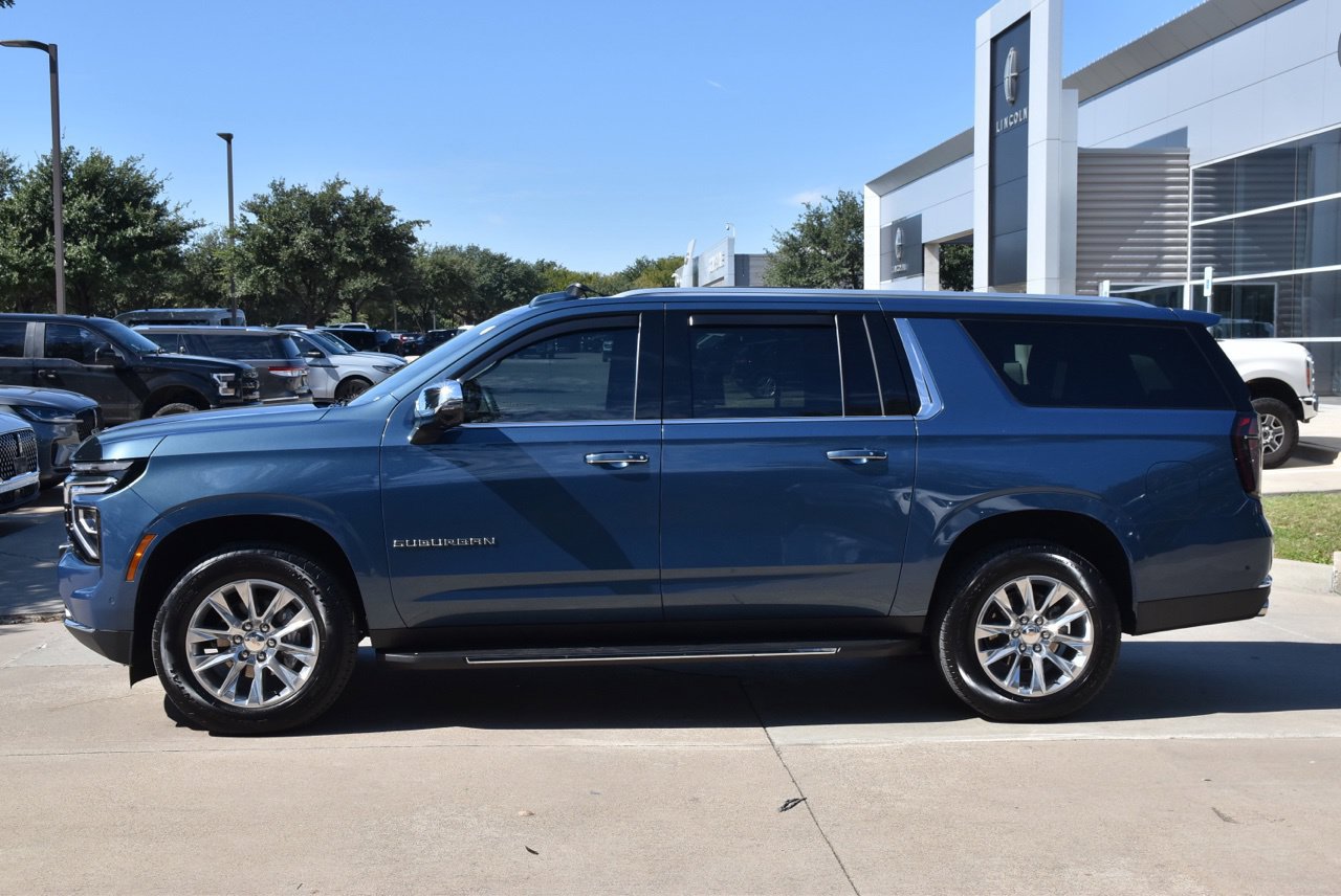 Used 2026 Chevrolet Suburban Premier RWD image 12