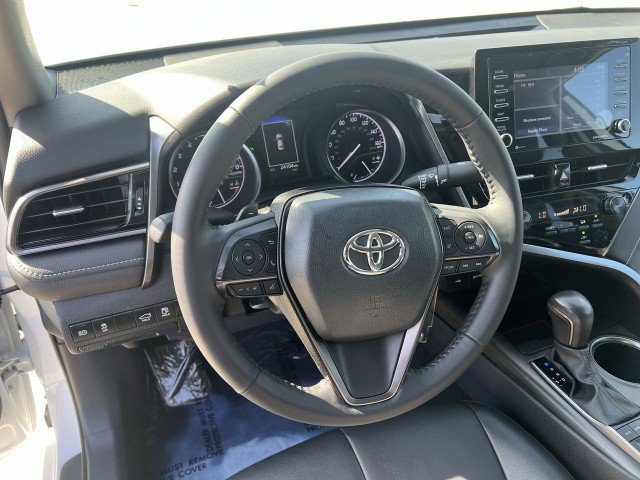 Used 2024 Toyota Camry SE FWD image 11