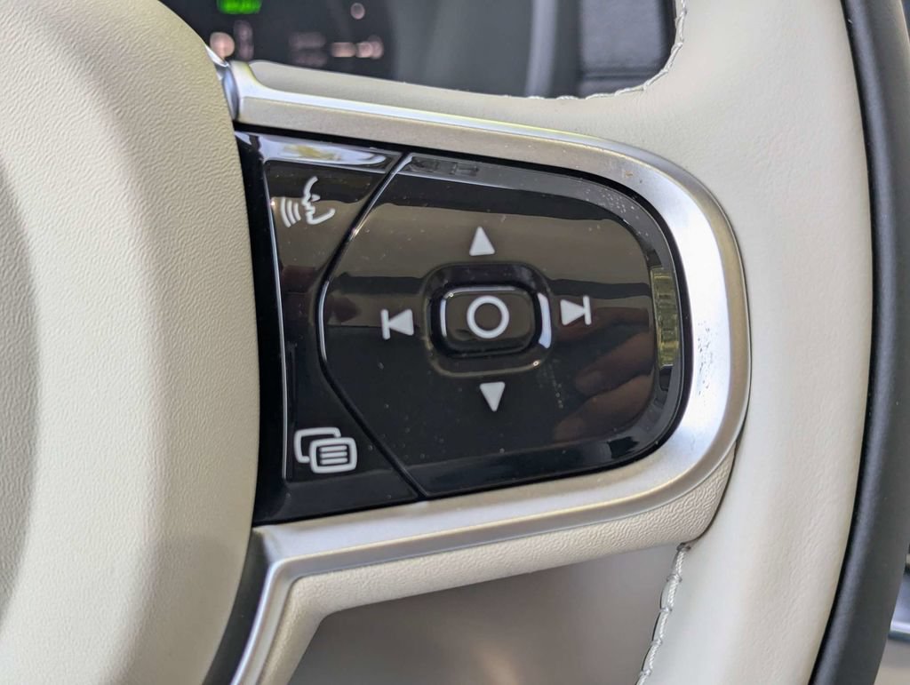 New 2026 Volvo XC90 T8 Ultra w/ Protection Package AWD/4WD image 27