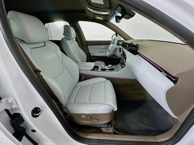 Certified 2026 Genesis GV70 2.5T Advanced AWD/4WD image 29