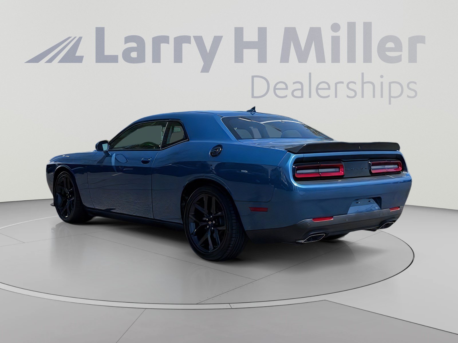 Certified 2023 Dodge Challenger R/T w/ Blacktop Package RWD image 4