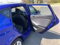 Used 2013 Hyundai Accent SE image 35