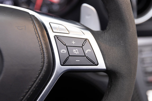 Used 2015 Mercedes-Benz SL 63 AMG w/ Driver Assistance Package image 89