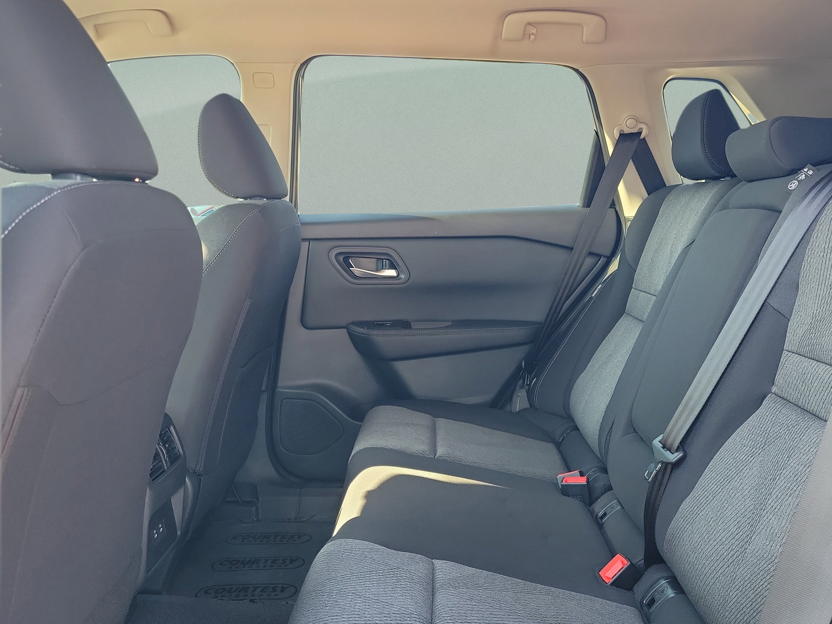Certified 2026 Nissan Rogue SV w/ Cold Weather Package FWD image 11