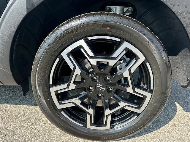 New 2025 Hyundai Santa Cruz Limited image 12