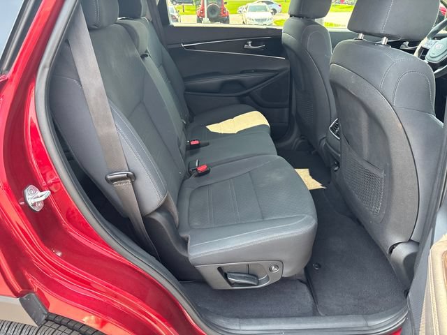 Used 2020 Kia Sorento LX AWD/4WD image 25