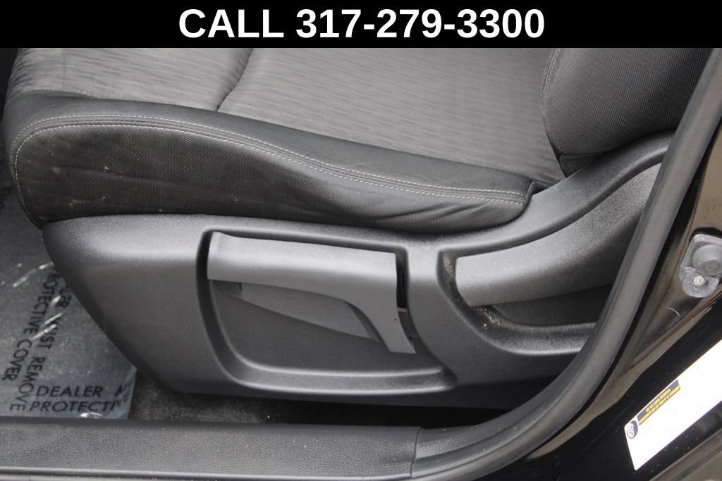 Used 2019 Nissan Rogue S AWD/4WD image 14