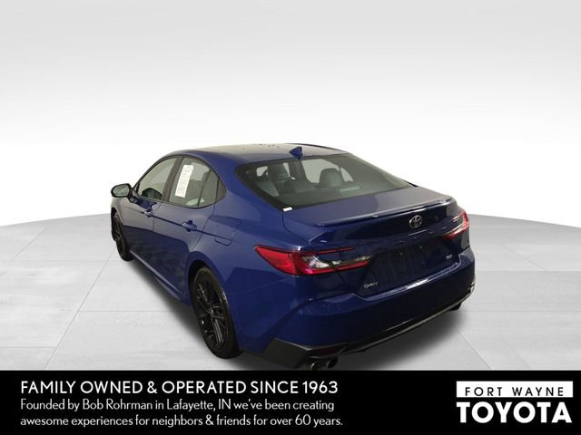 Used 2025 Toyota Camry SE image 9