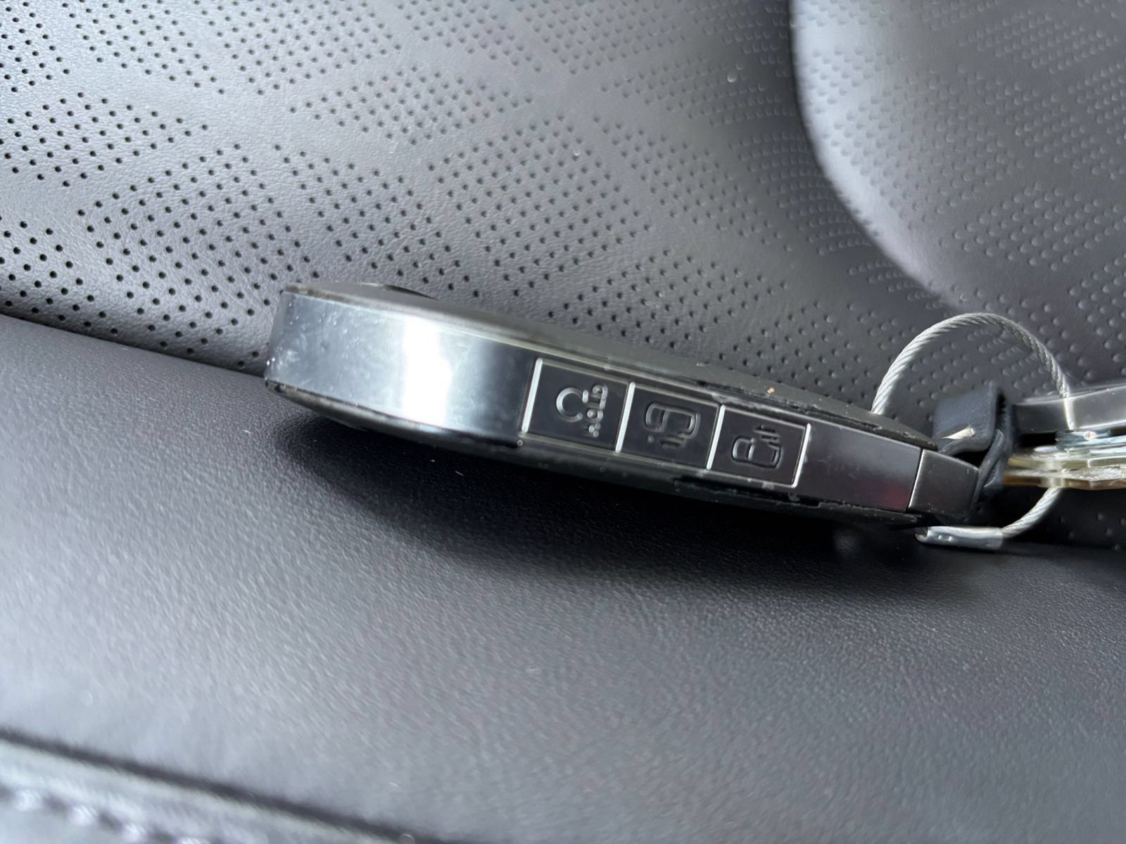 Used 2026 Kia Carnival FWD image 25