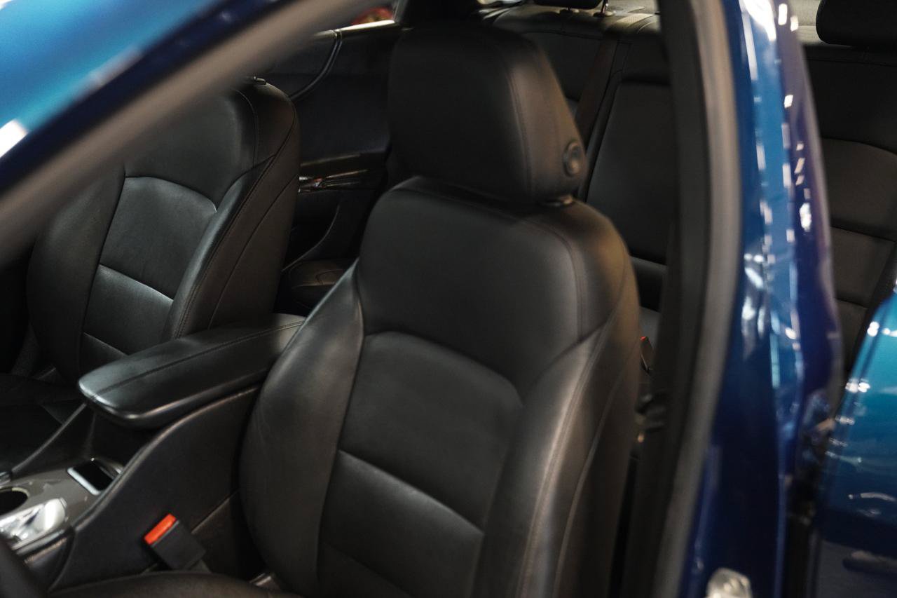 Used 2019 Chevrolet Malibu LT w/ Leather Package FWD image 20