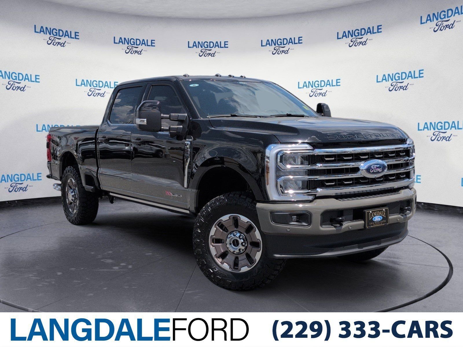 New 2026 Ford F250 4x4 Crew Cab Super Duty image 1