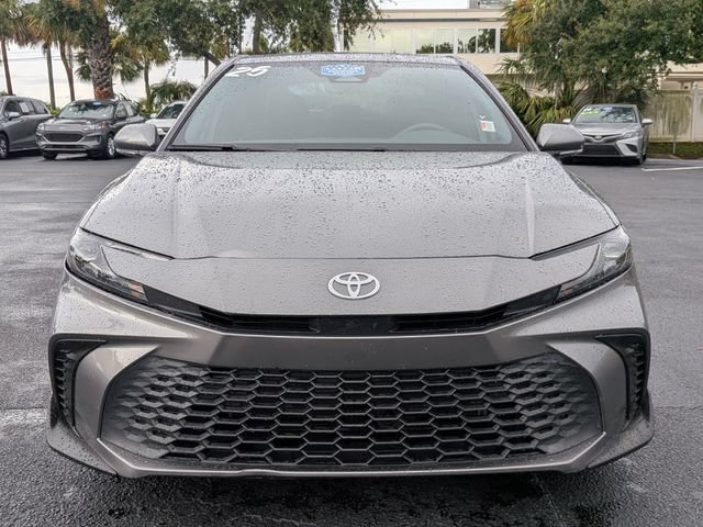 Used 2025 Toyota Camry SE w/ Multimedia Upgrade Package FWD image 8