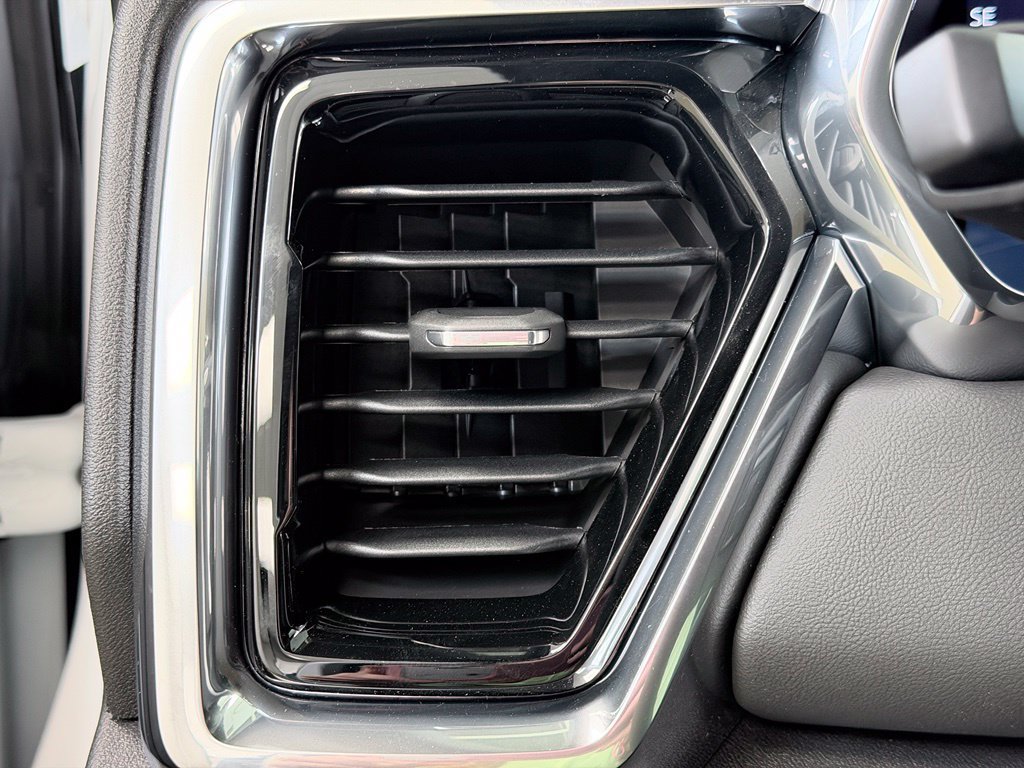 New 2026 GMC Canyon Elevation RWD image 32