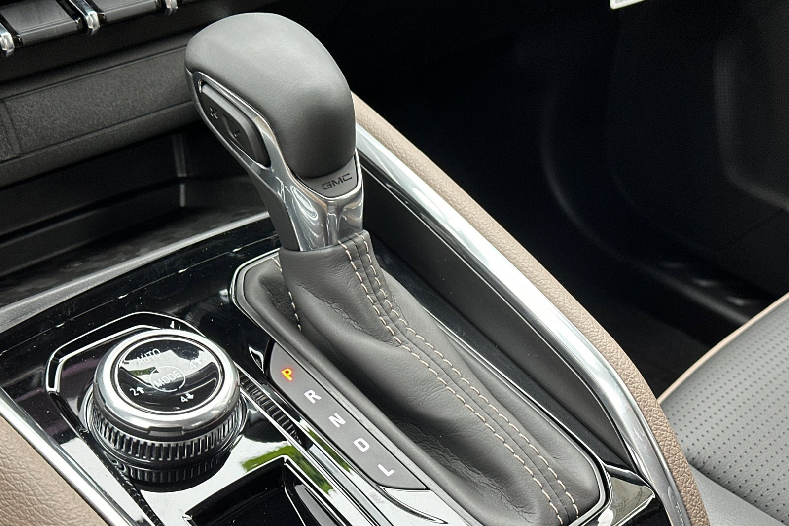 New 2026 GMC Canyon Denali image 22