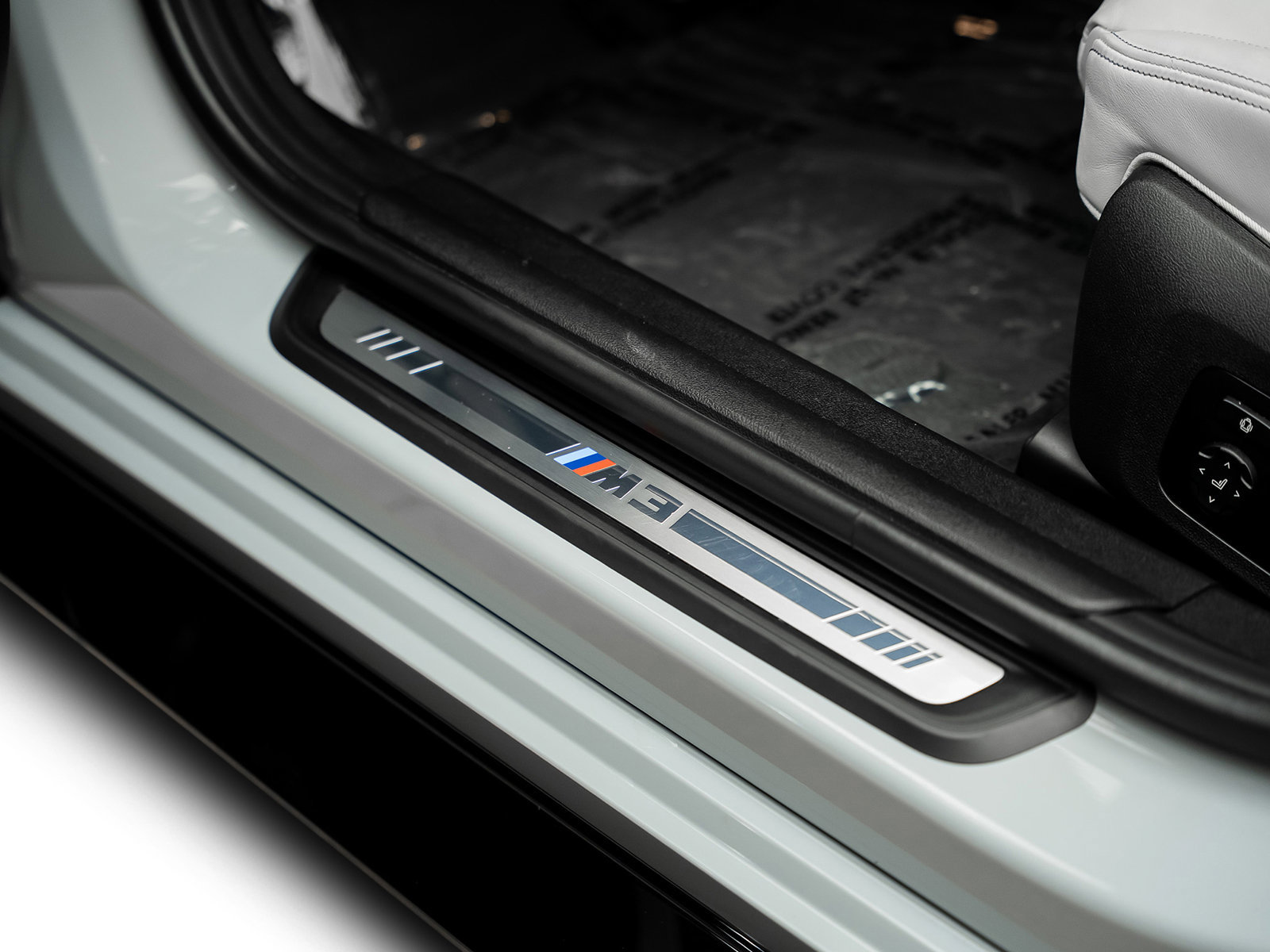 Used 2024 BMW M3 Competition w/ M Carbon Exterior Package RWD image 59