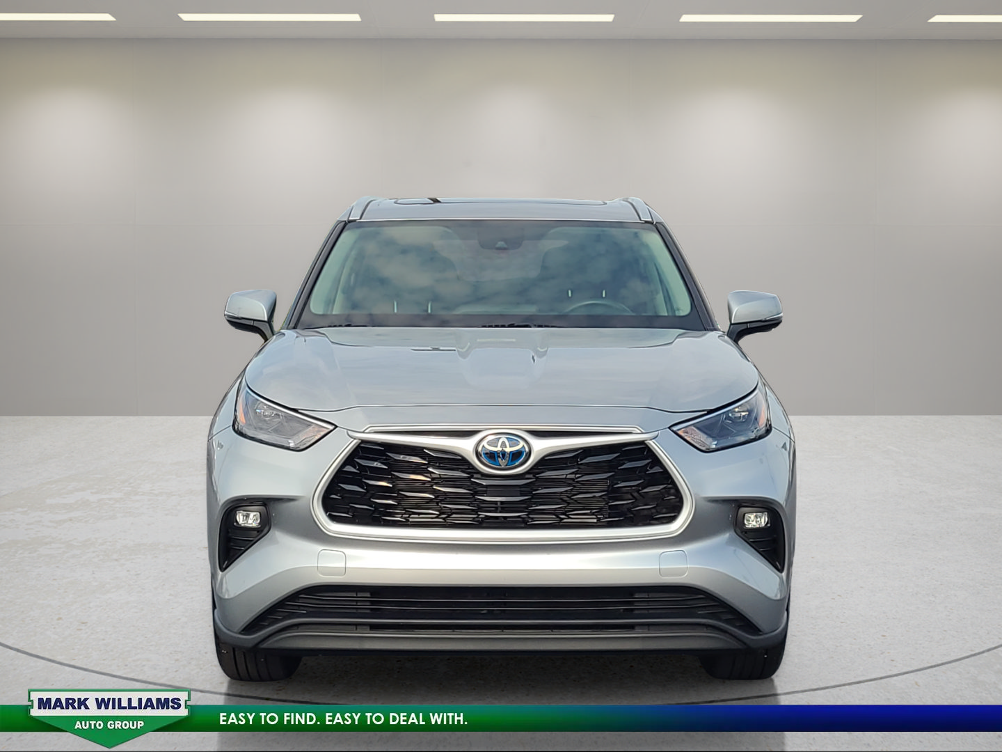 Used 2024 Toyota Highlander XLE AWD/4WD image 9