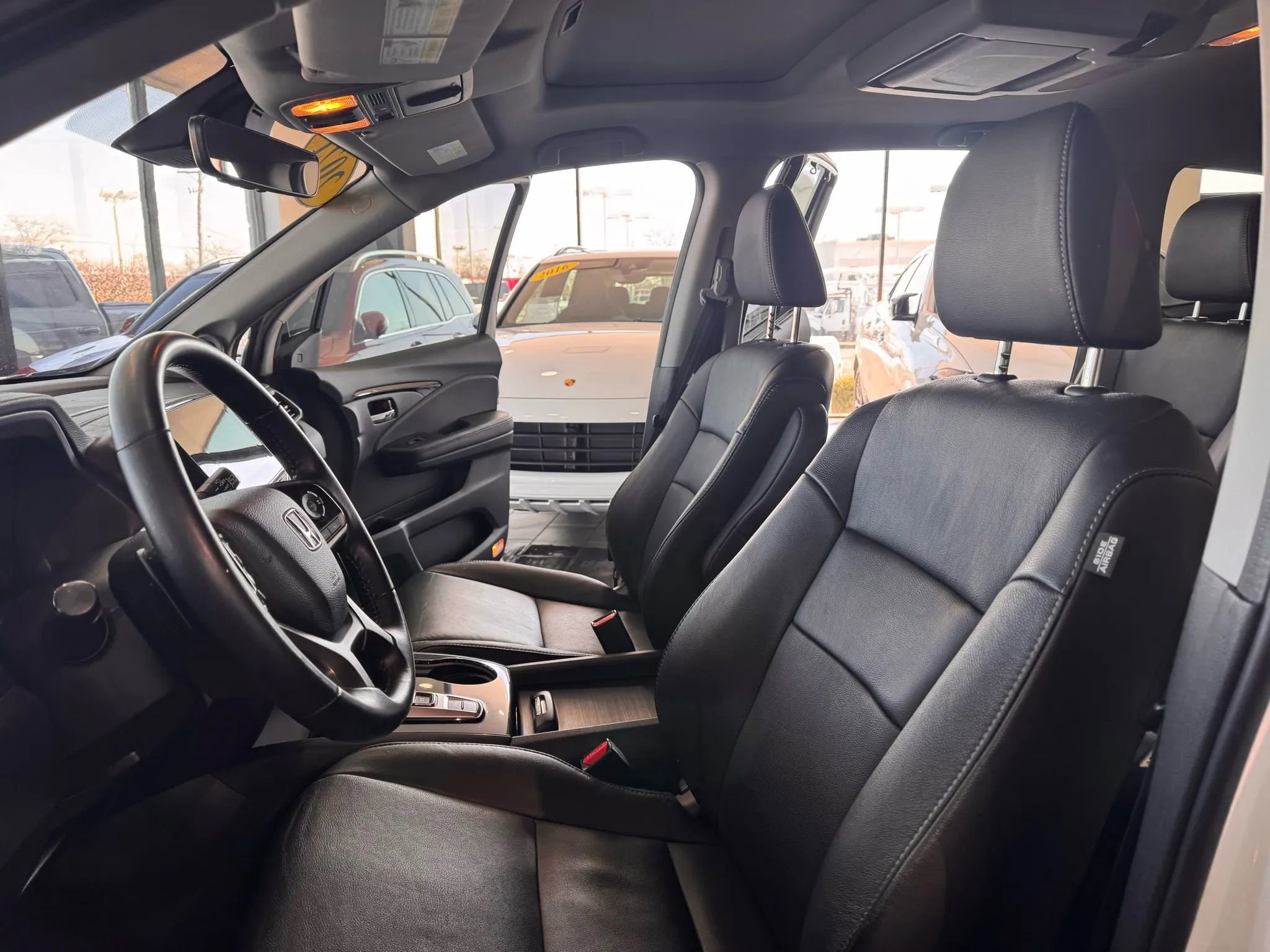 Used 2021 Honda Pilot Touring image 10
