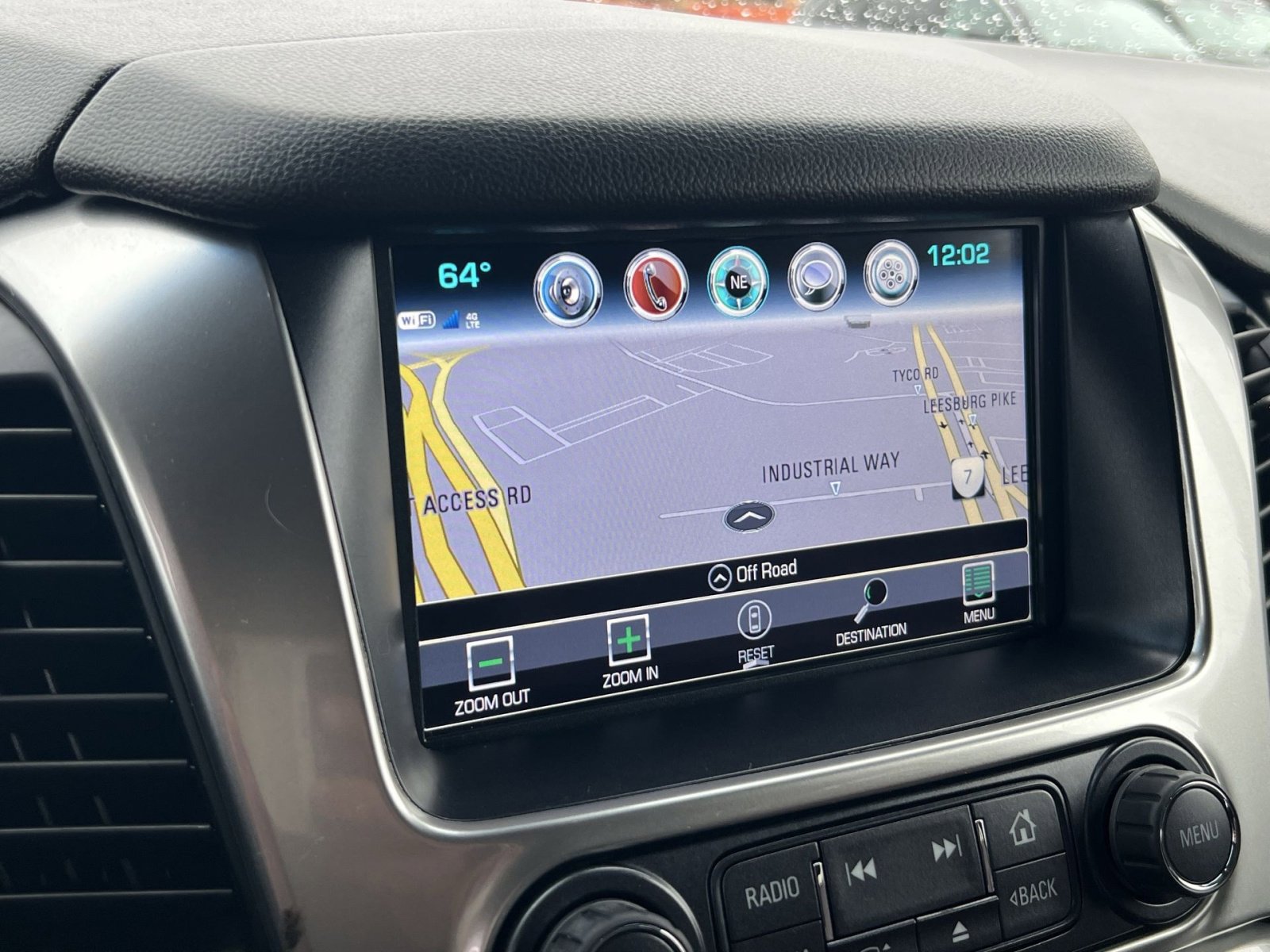 Used 2020 Chevrolet Tahoe Premier w/ Premier Plus Edition image 18