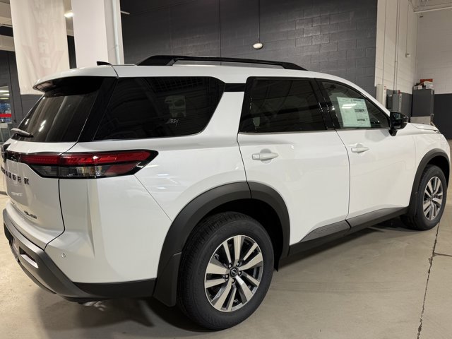 New 2026 Nissan Pathfinder SL image 12
