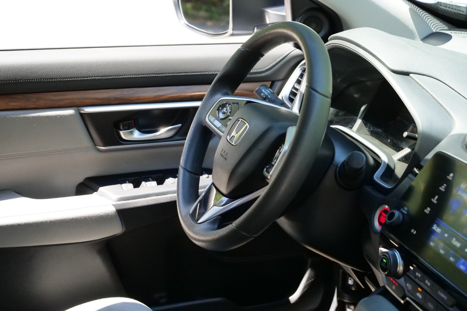 Used 2019 Honda CR-V EX image 39