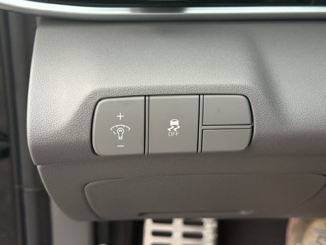 New 2026 Hyundai Elantra SEL Sport Premium FWD image 34