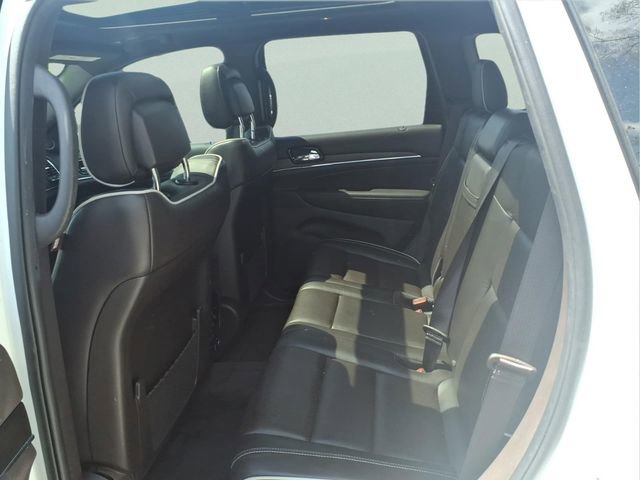 Used 2019 Jeep Grand Cherokee Overland AWD/4WD image 8