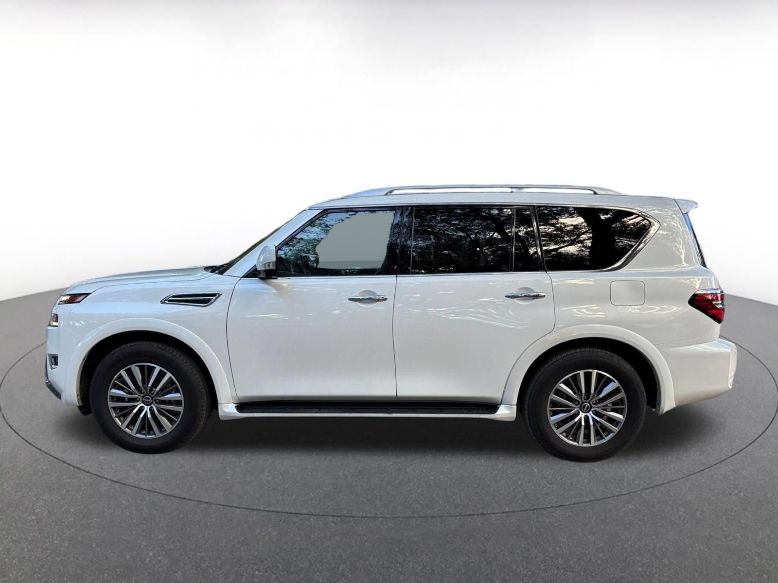 Used 2024 Nissan Armada SL RWD image 7