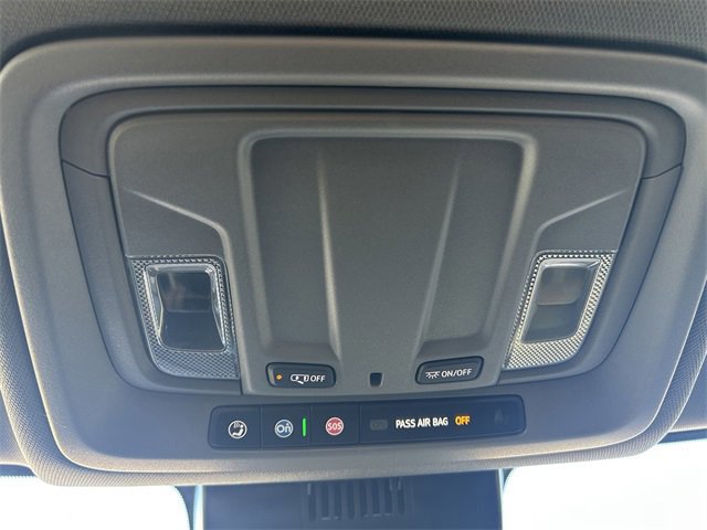 Used 2025 Chevrolet Silverado 2500 Custom w/ Custom Value Package image 28