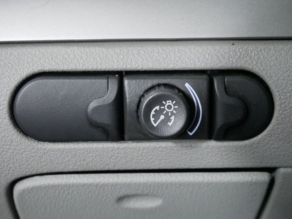 Used 2008 Saturn Aura XE FWD image 24