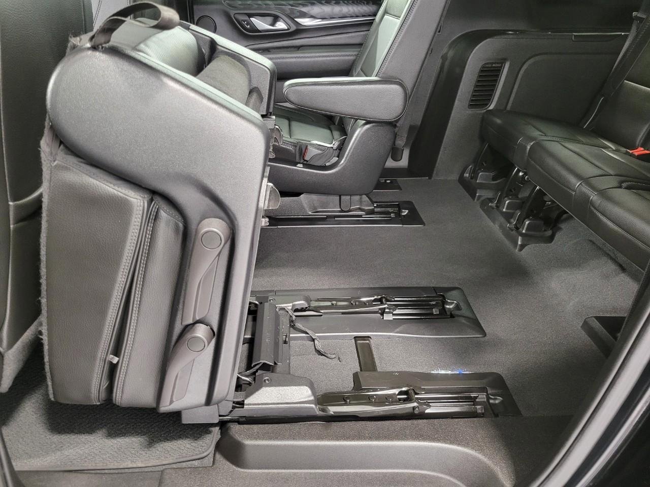 Used 2022 GMC Yukon XL Denali image 24