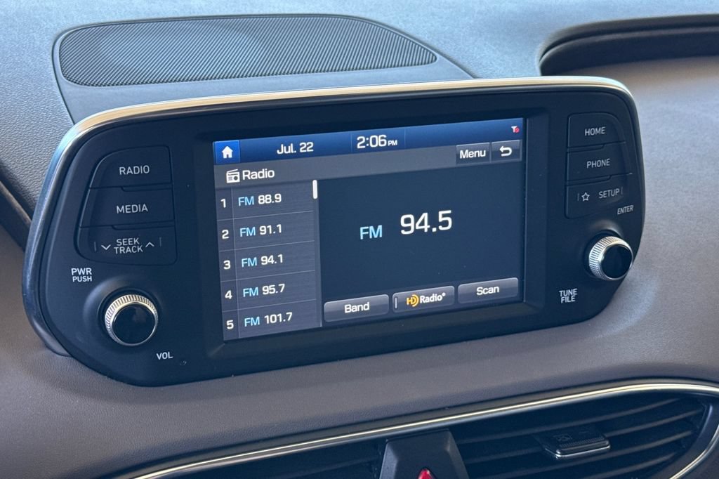 Used 2019 Hyundai Santa Fe Limited FWD image 16