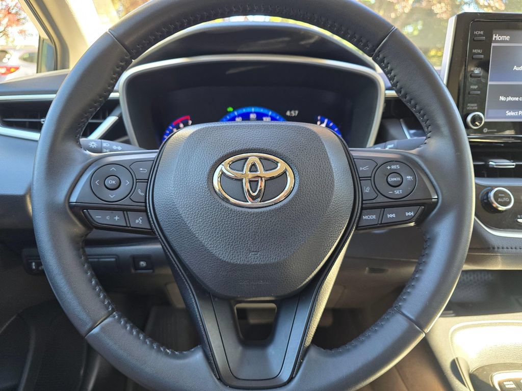 Used 2022 Toyota Corolla LE w/ Premium Interior Package FWD image 15
