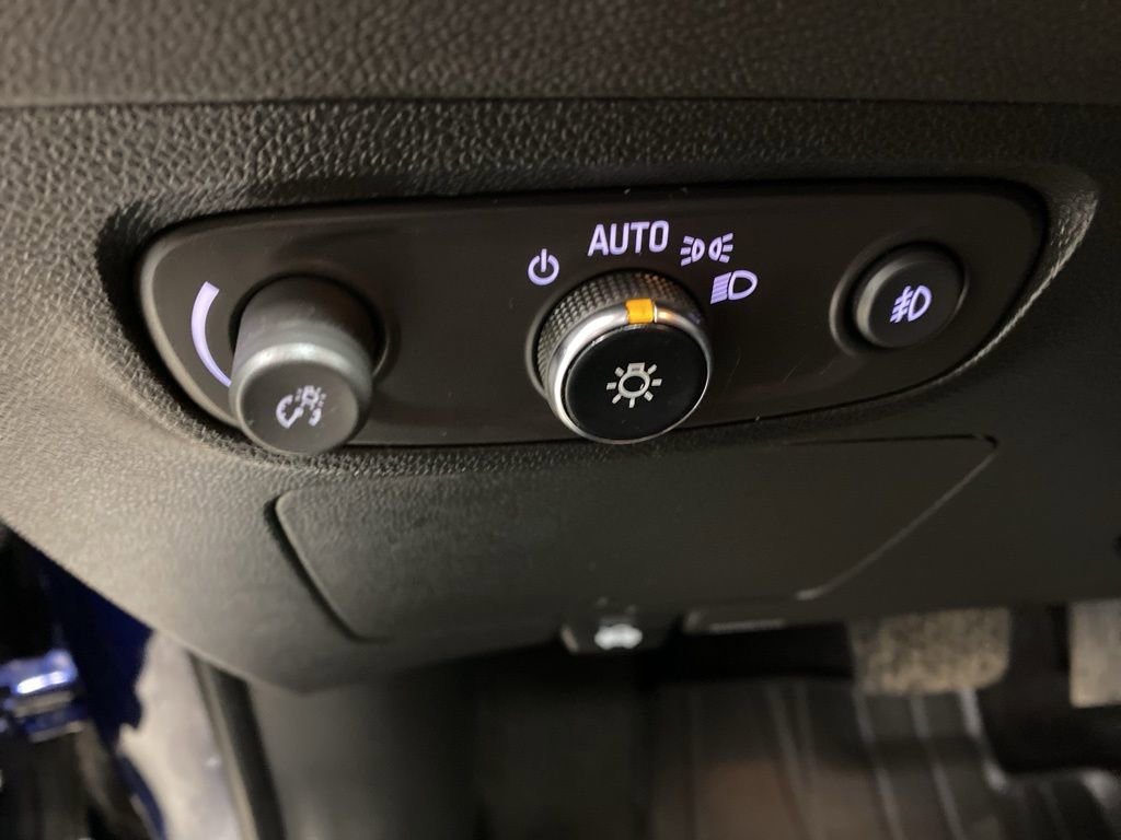 Used 2023 Buick Encore GX Essence w/ Advanced Technology Package image 39