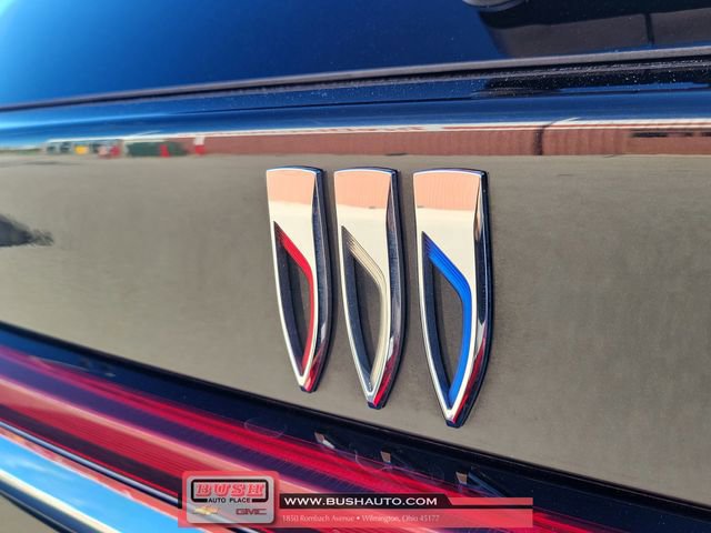 Used 2025 Buick Enclave Preferred image 7