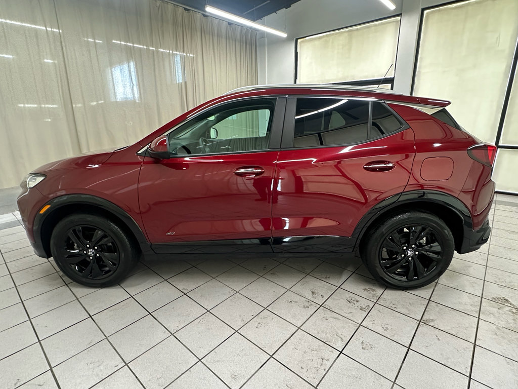 Certified 2025 Buick Encore GX Sport Touring w/ Advanced Technology Package AWD/4WD image 9