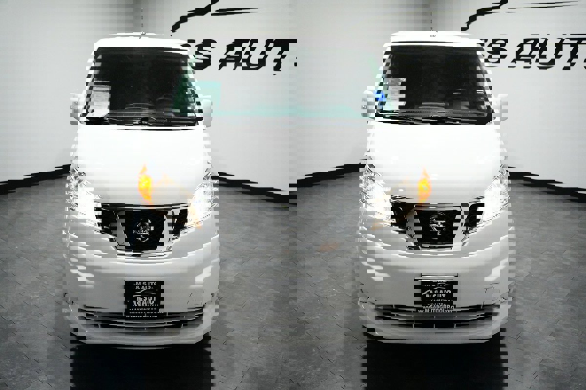 Used 2020 Nissan NV200 SV w/ Back Door Glass Package image 6