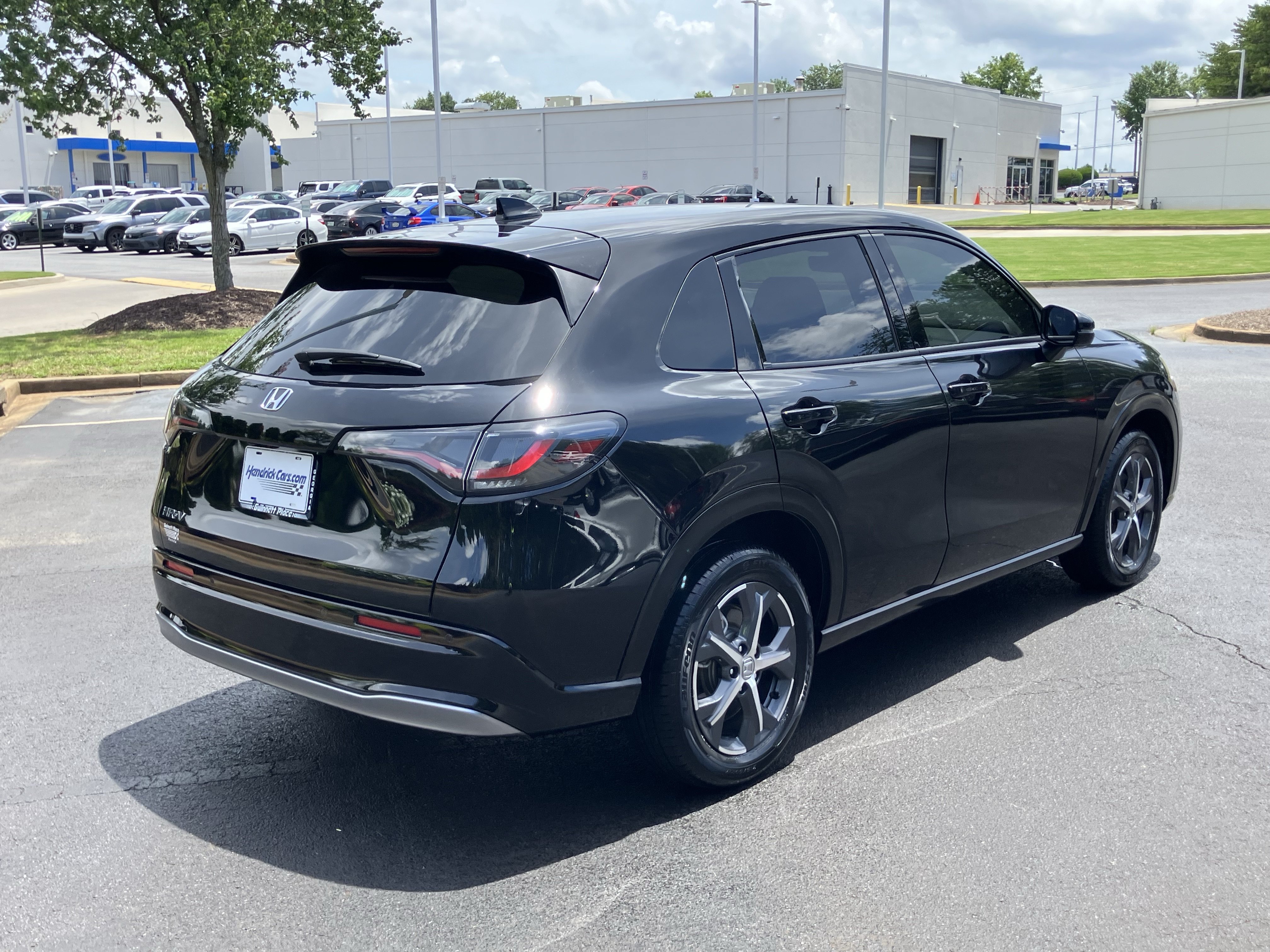 Used 2024 Honda HR-V EX-L image 10