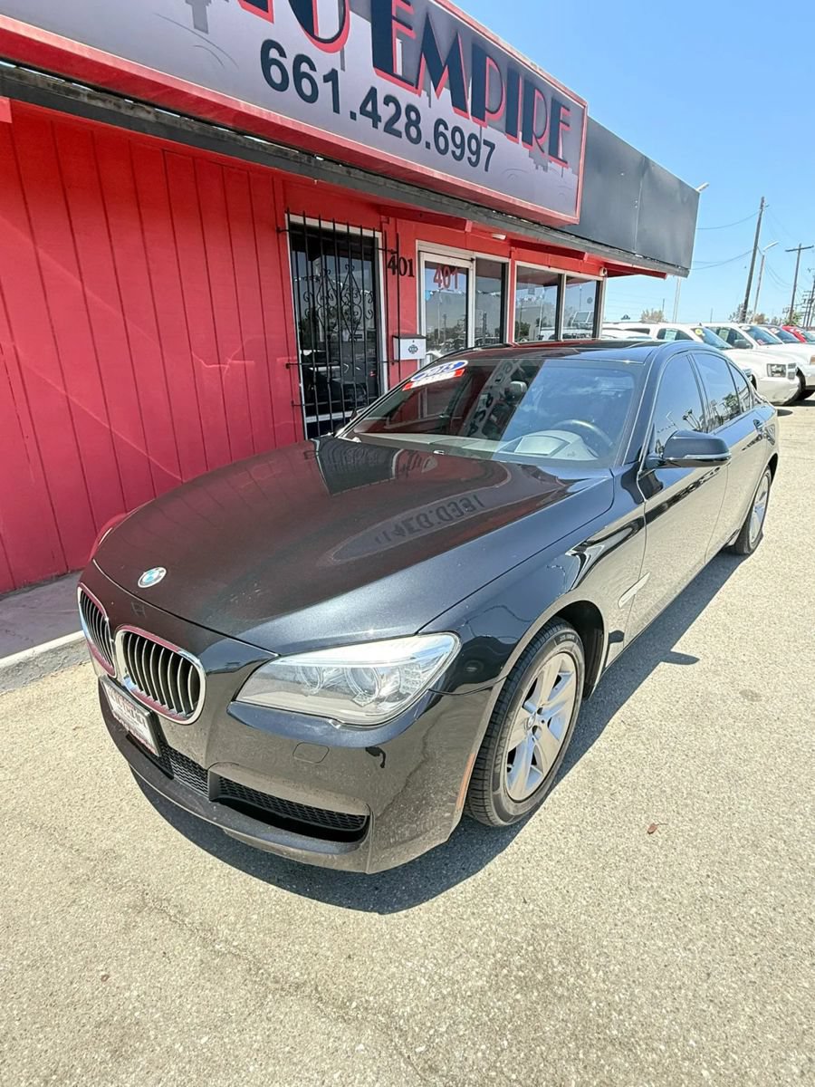 Used 2015 BMW 740i RWD image 2