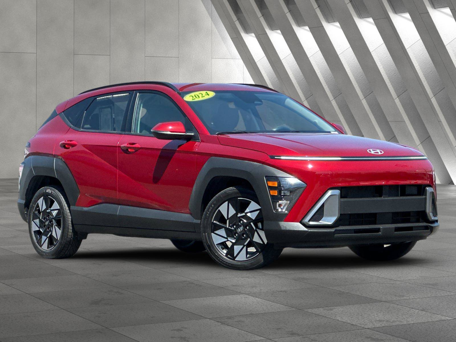 Used 2024 Hyundai Kona SEL FWD image 1