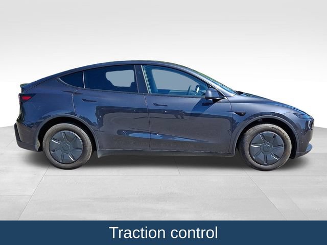 Used 2026 Tesla Model Y 2WD image 9