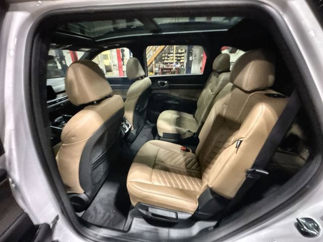 Certified 2025 Kia Sorento SX Prestige w/ Olive Brown Leather Package AWD/4WD image 27